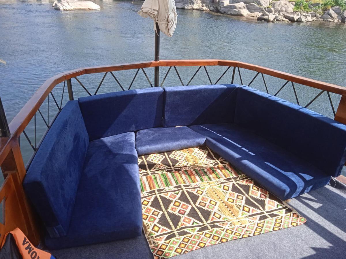 Houseboat Hotel And Nile Cruises Zainoba Asuán Exterior foto